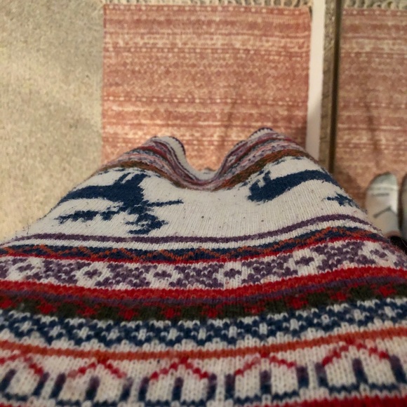 Sweater - Picture 4 of 4